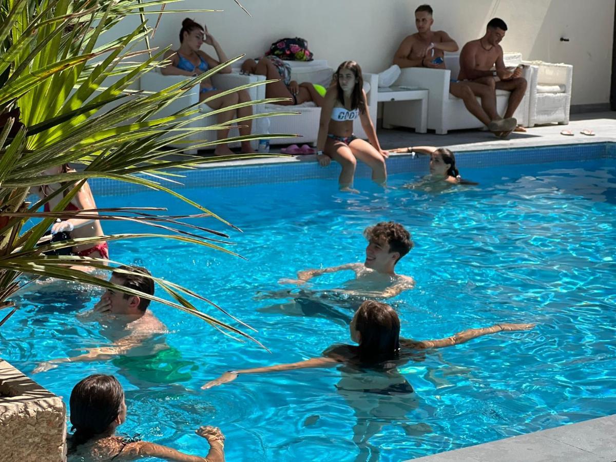 Apparthotel Ardea Риччоне Экстерьер фото